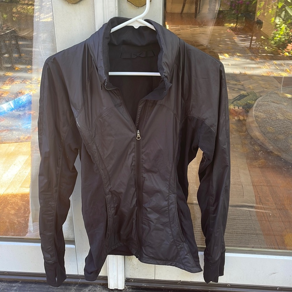 Lulu lemon rain jacket